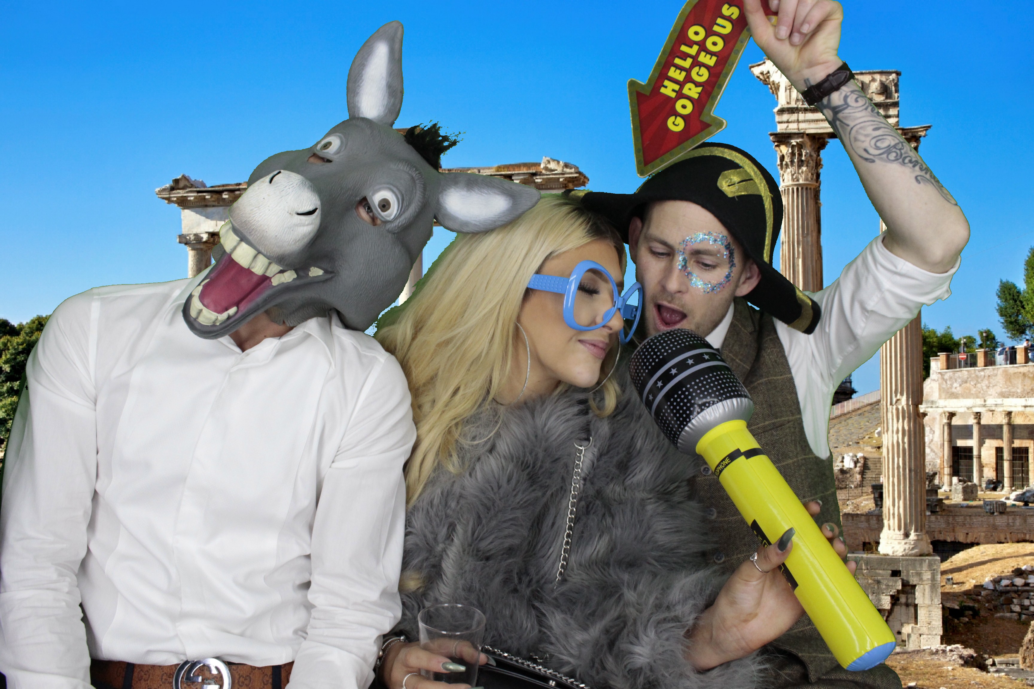 Nikki Carr's Wedding | View more photos from the event at gallery.myphotoboothexperience.co.uk/u/MyPhotoBoothExperienceLtd/Nikki-Carrs-Wedding